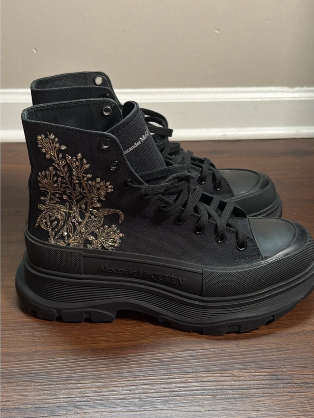 Alexander McQueen Tread Slick Boots - Picture 3 of 7